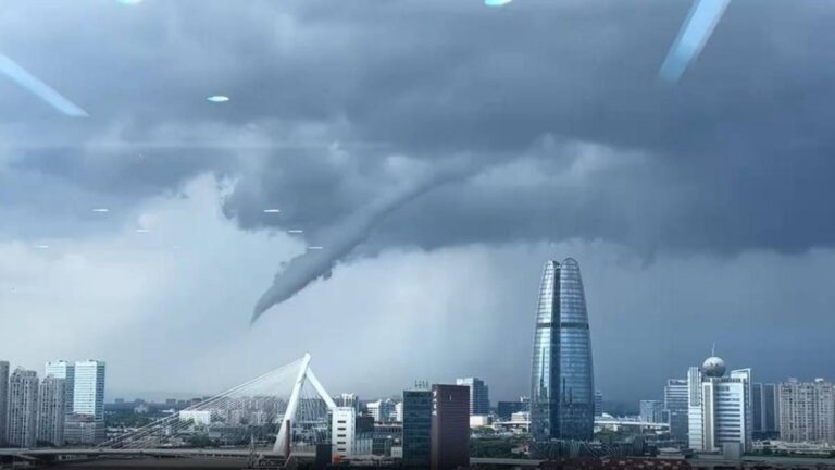 浙江寧波鬧市上空現漏斗雲 氣象台證實為未及地龍捲風