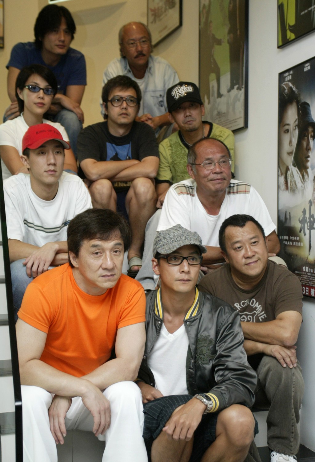 他現時主要從事幕後策劃工作。