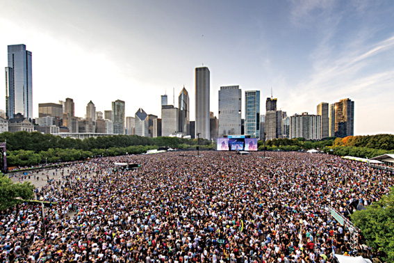 洛拉帕洛薩音樂節吸引着數以萬計的樂迷湧入格蘭公園。 芝加哥旅遊局官網
