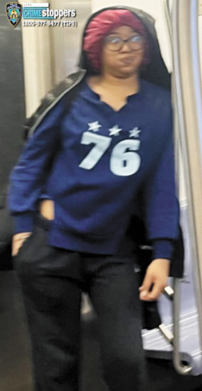 圖為涉案女嫌。 NYPD