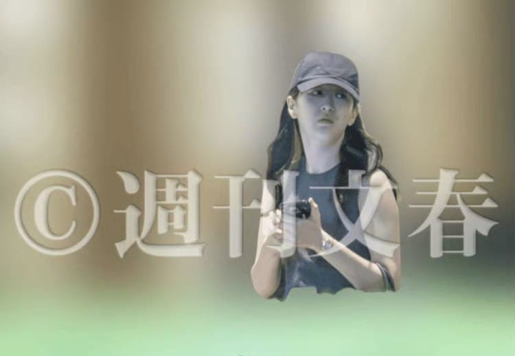 為避人耳目，花乃瑪利亞先行獨自離開酒店。