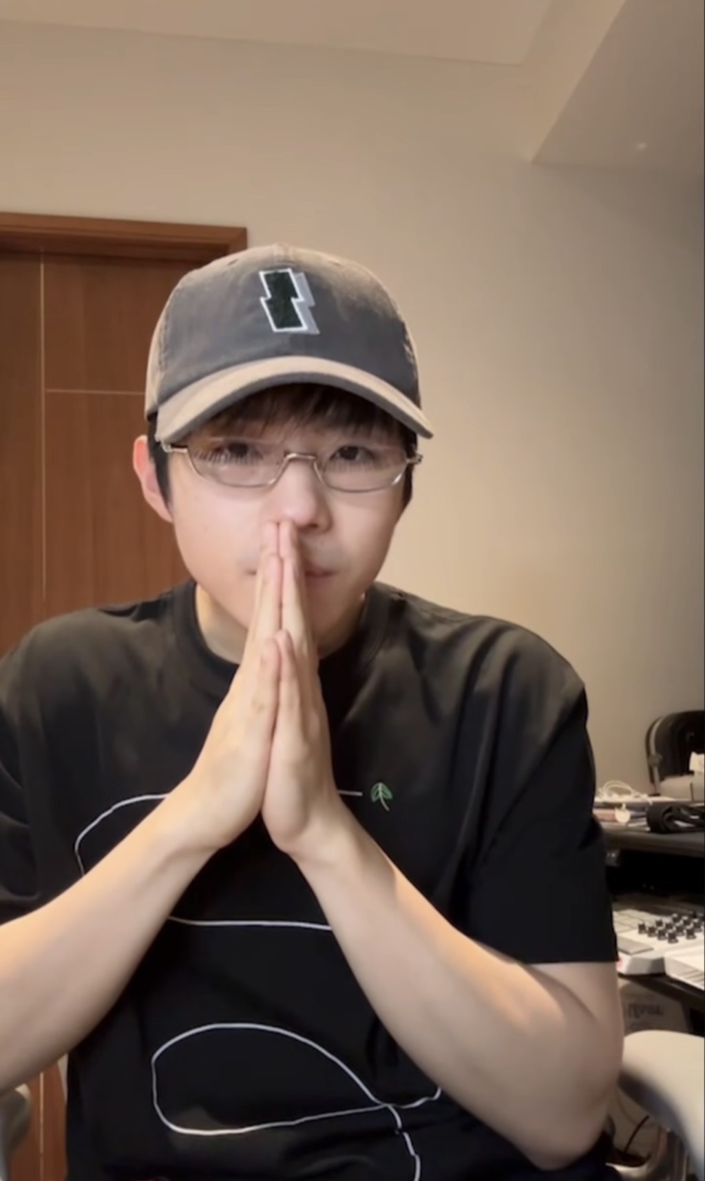 陳卓賢為一連九場的個人演唱會準備就緒。