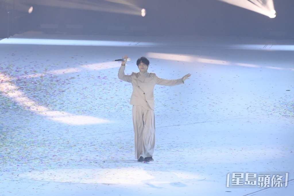 原定歌單的「最後一首」歌曲是《仍在》。