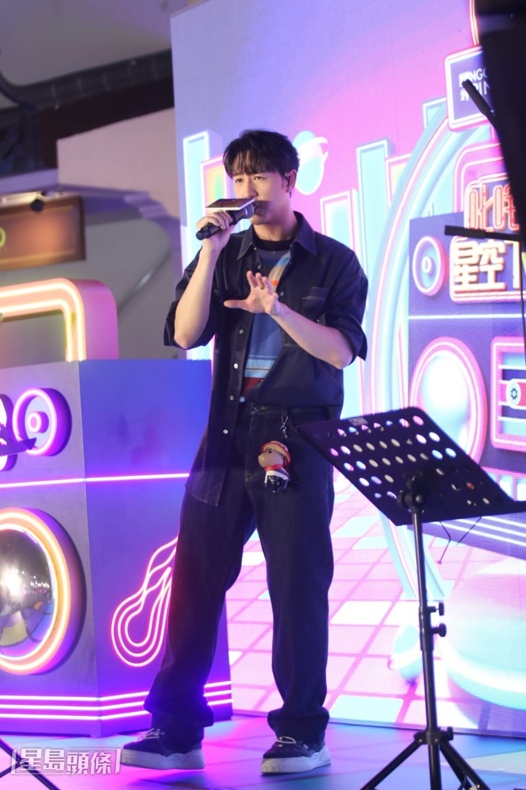 馮允謙（Jay）則笑說，自己會稱呼另一半為「喂」。