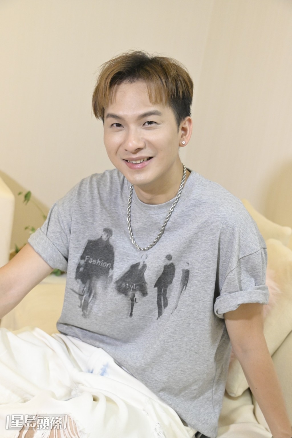 吉吉自2023年奪得《中年好聲音》冠軍後重返樂壇,三年來不斷突破自我。