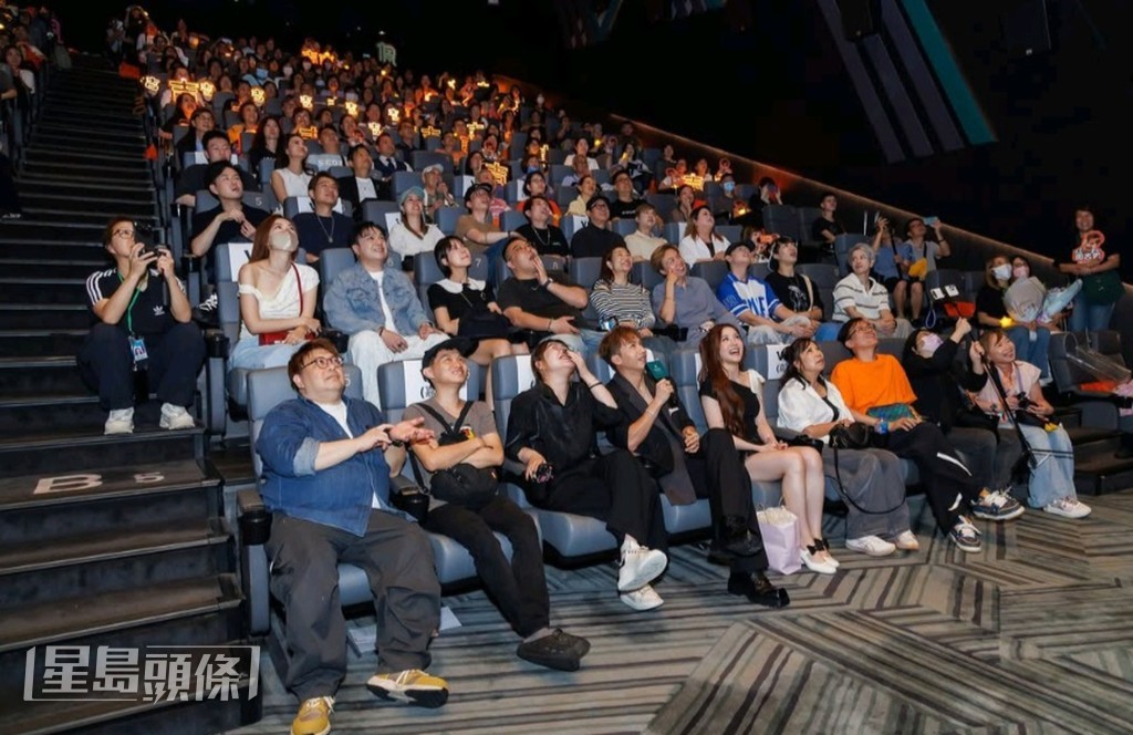 吉吉自認性格外向,新歌首映活動也邀請了粉絲和《中年好聲音》的好友們。