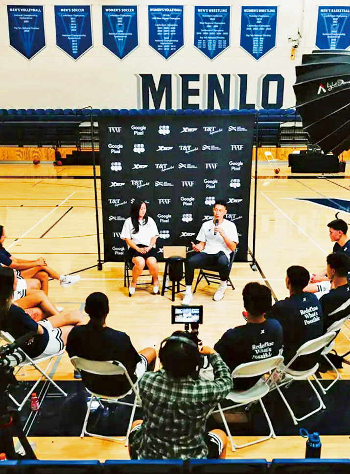 林書豪在訓練營傳遞球場以外的經驗。取自林書豪Instagram/@jlin7