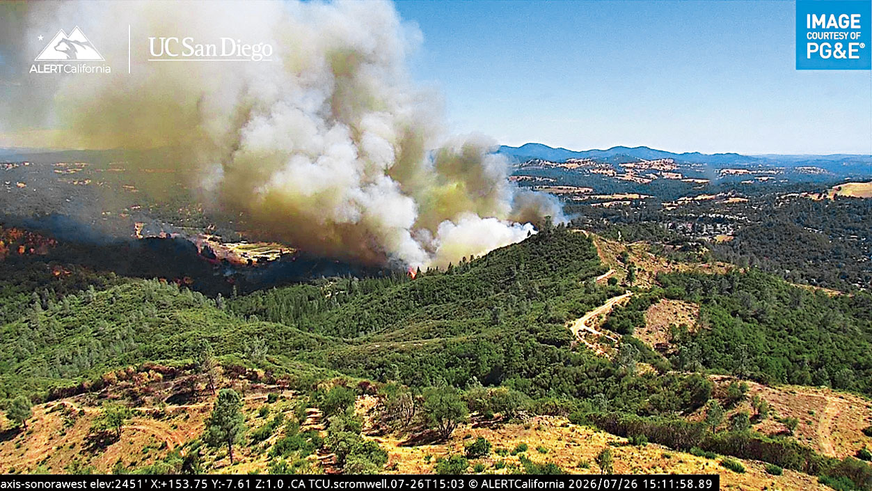 全州山火監測系統California Alert顯示「多芙山火」（Dove Fire）。California Alert