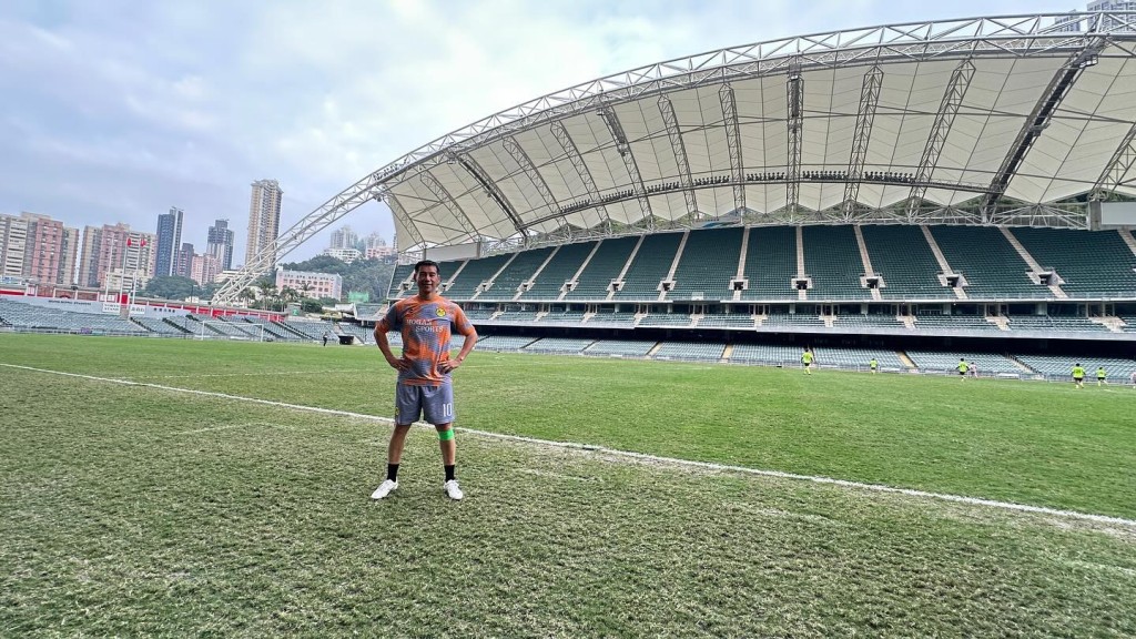 拍劇以外，徐榮亦熱愛足球運動。