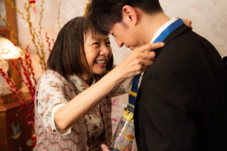 馮允謙新曲MV 與區嘉雯再續戲緣 共譜失智親情故事