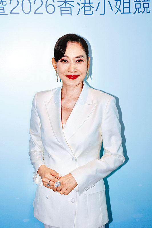 鄺美雲今年改以贊助商身份支持師妹。