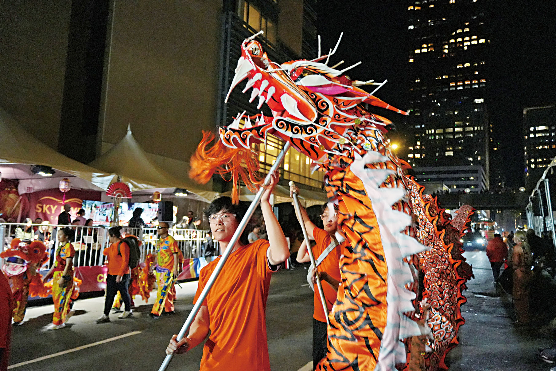 中華總商會今年3月7日主辦農曆新年大巡遊。本報資料圖片,記者黃偉江攝