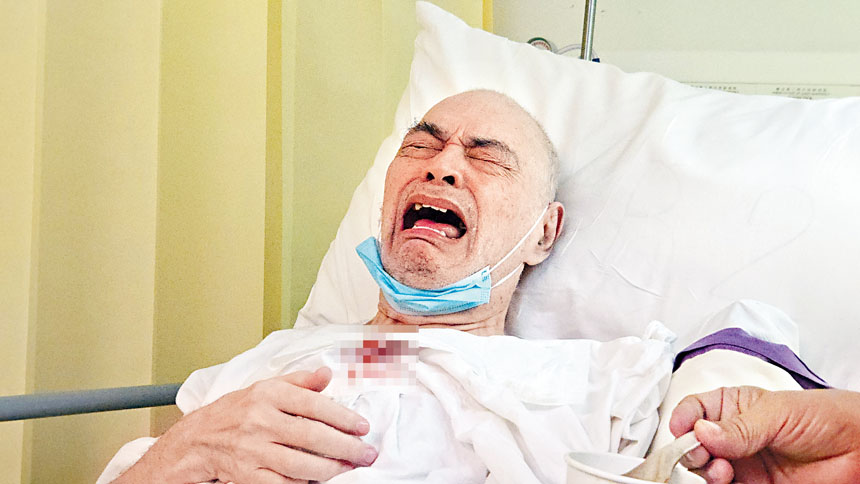 張偉文身體有多處傷口,令他痛到爆粗狂嗌。