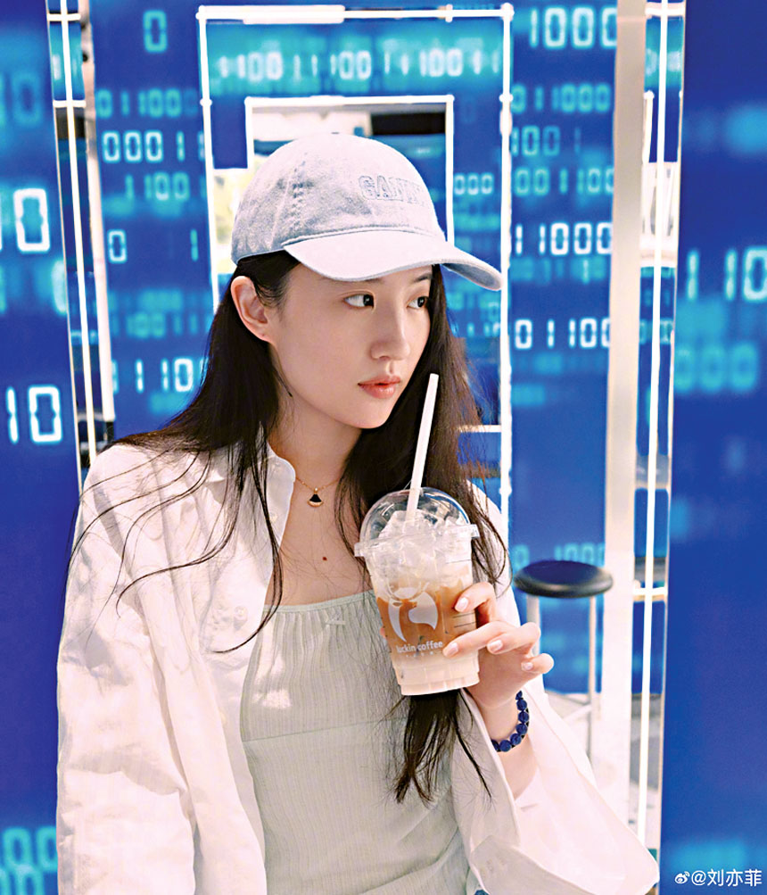 劉亦菲素顏狀態佳。網上圖片