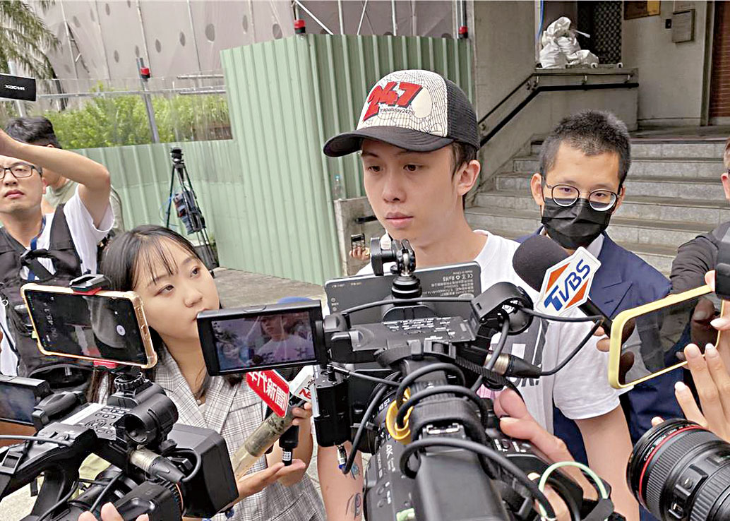 孫安佐僅坦承持有模擬槍其餘均否認犯罪。網上圖片