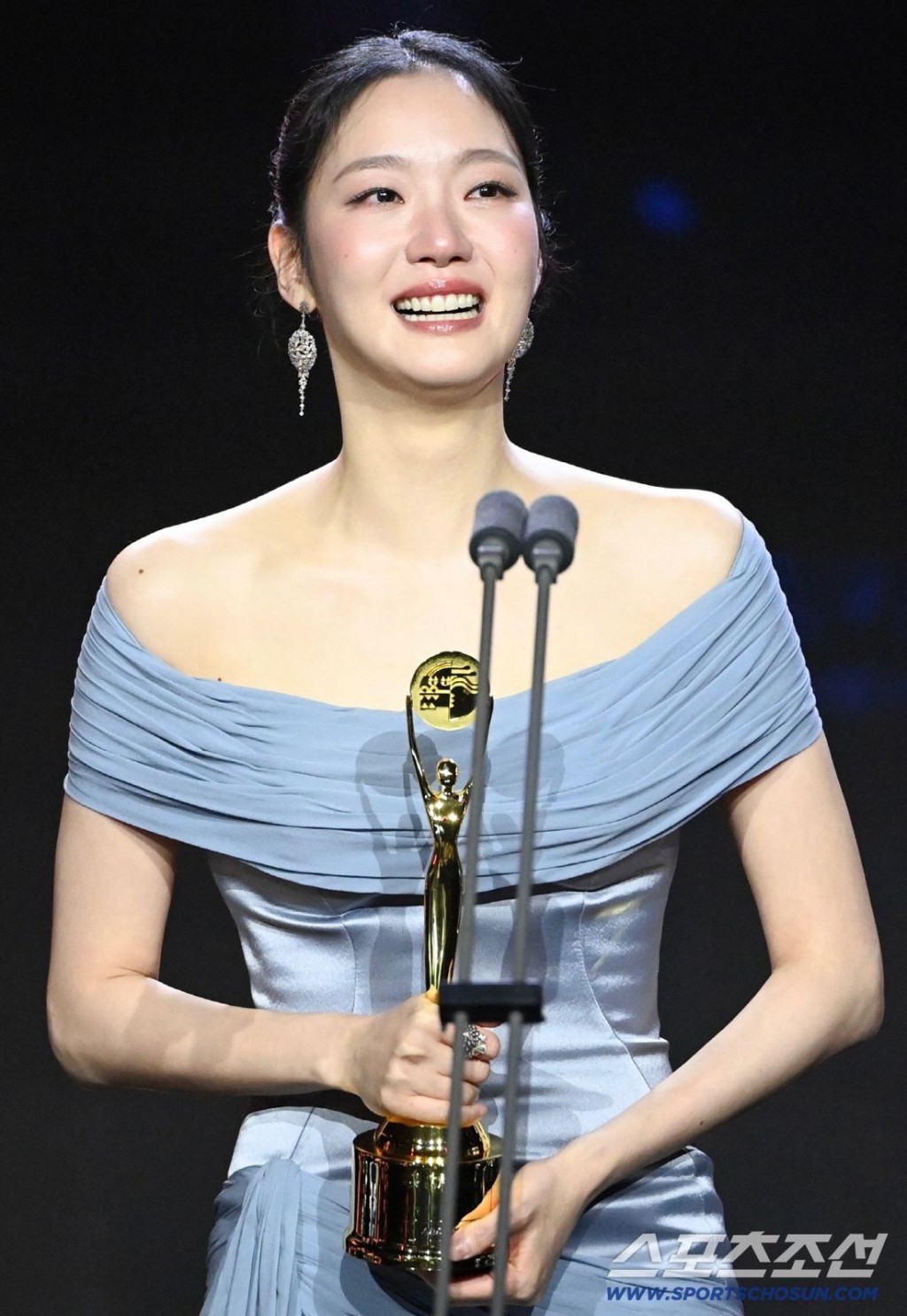 金高恩未能奪得視后,但成功捧走全晚最高榮譽「大賞」。