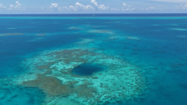 菲律賓劃設黃岩島領海基線 中方斥嚴重侵犯主權