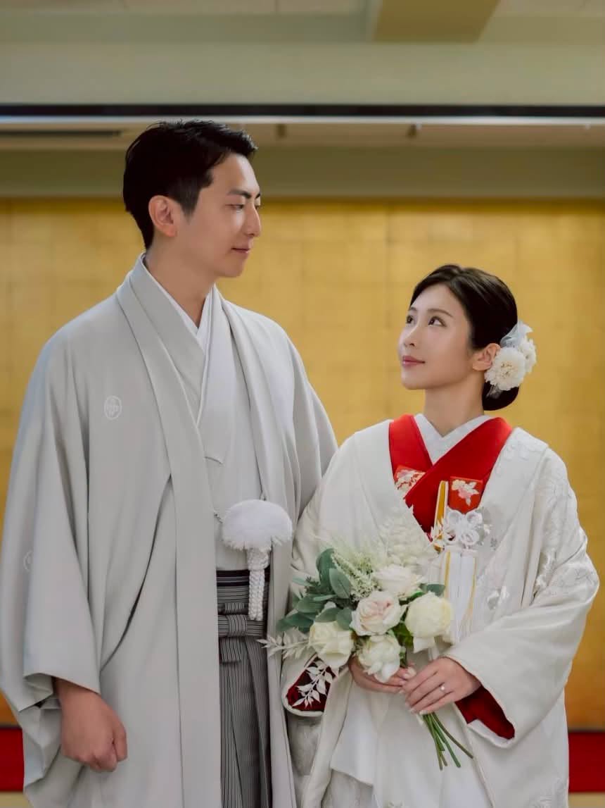 鄭家純去年10月在日本輕井澤補辦了婚禮。