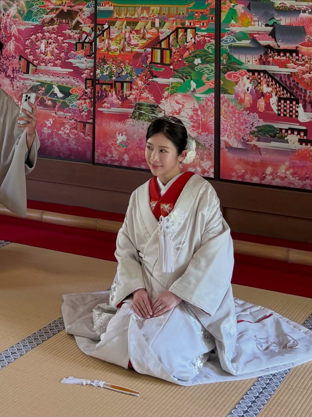 鄭家純在結婚近3年後,才在日本舉行婚禮。