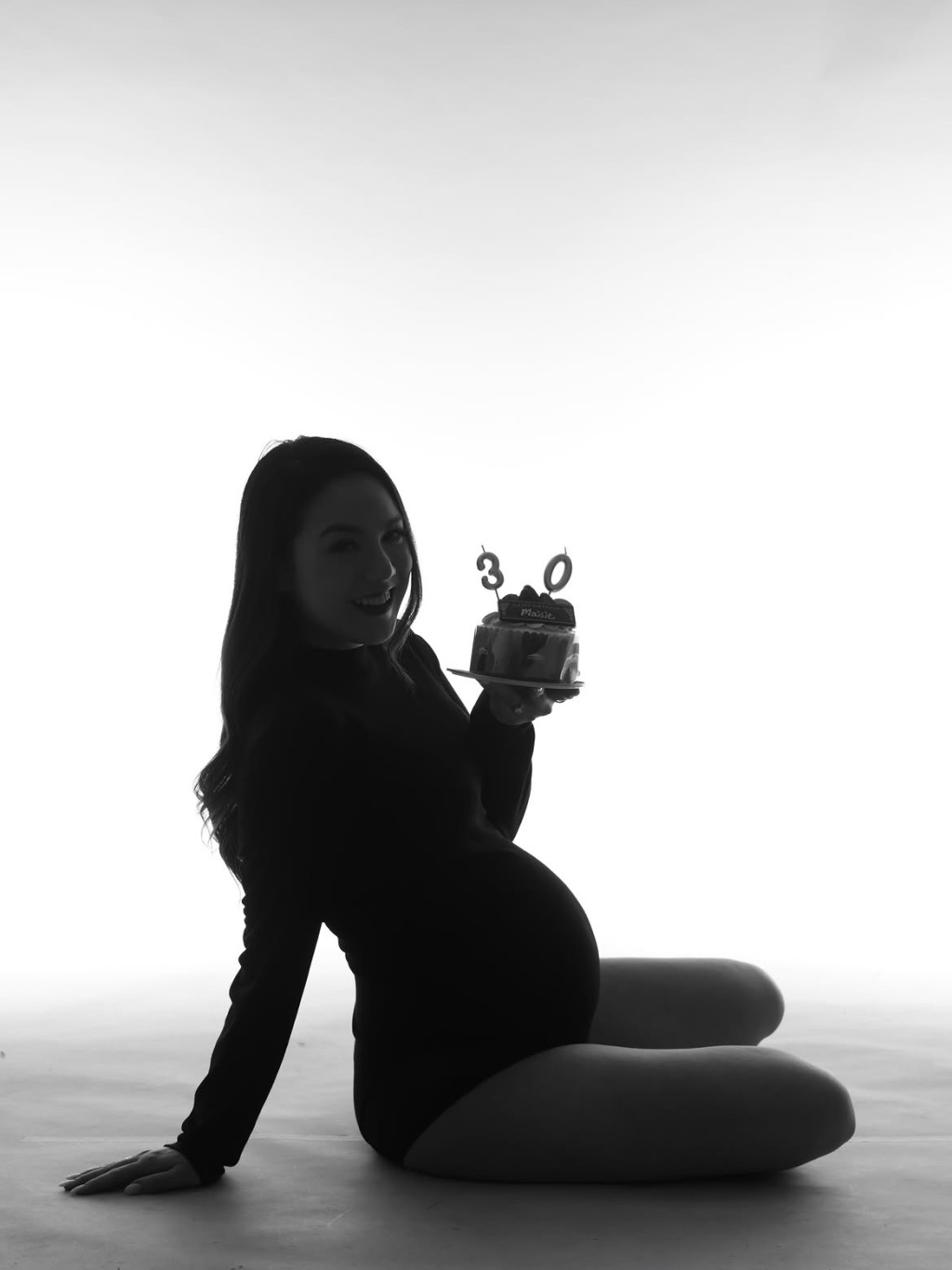 鄺美璇慶祝30歲生辰。