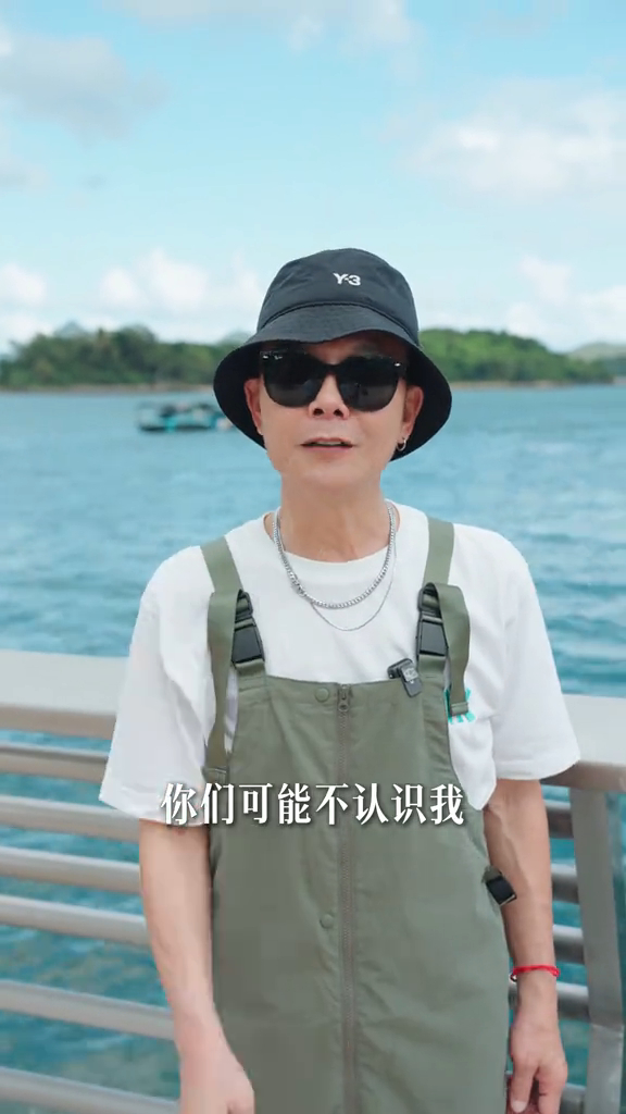 錢小豪早前進駐抖音,首條短視頻就跟粉絲展現光頭。