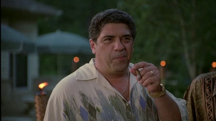 除了電視劇，Vincent Pastore亦曾參演《盜亦有道》、《黑幫女婿》等電影作品。