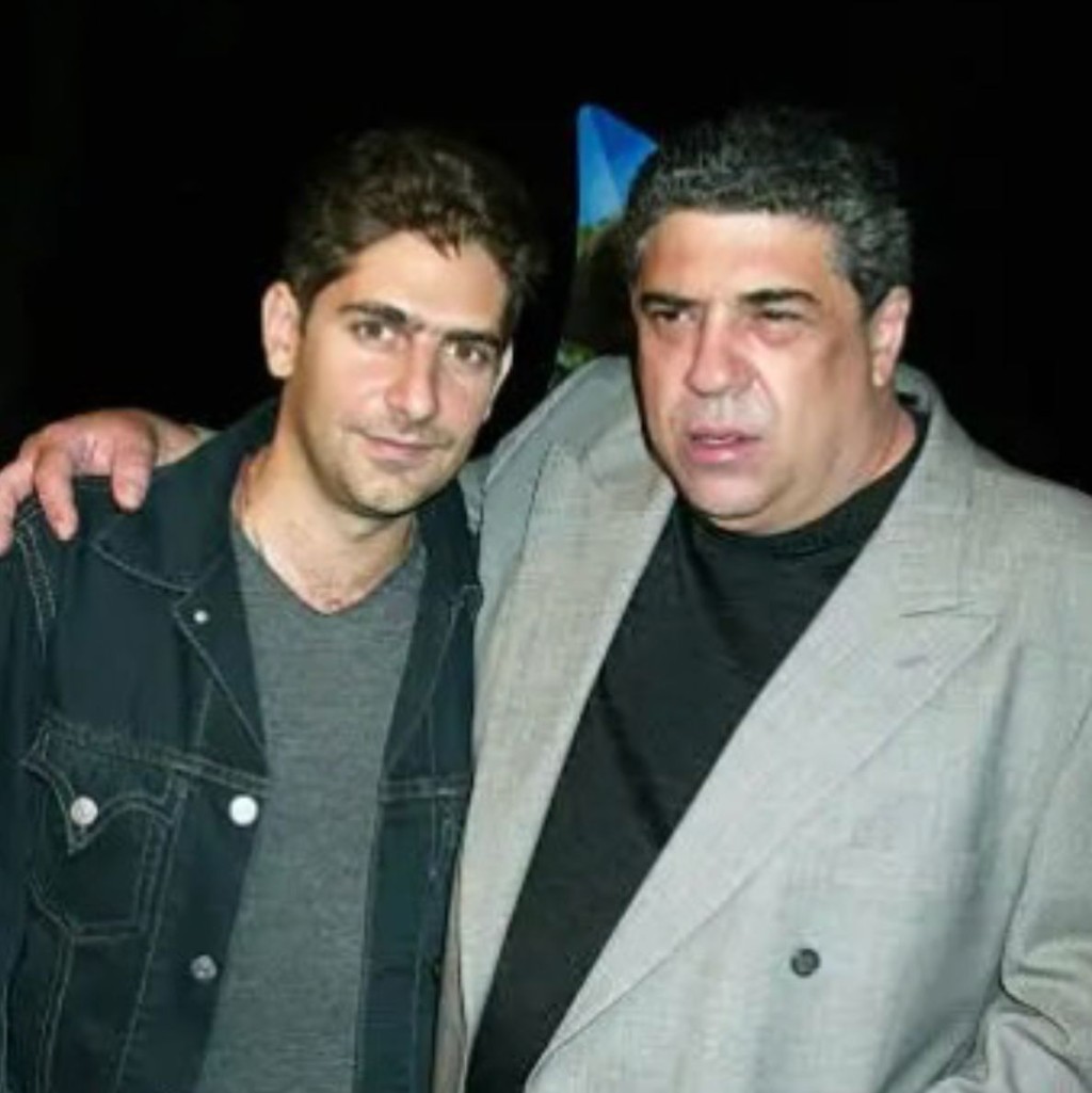 曾在《人在江湖》合作的Michael Imperioli（左），對Vincent的離世感到悲痛。