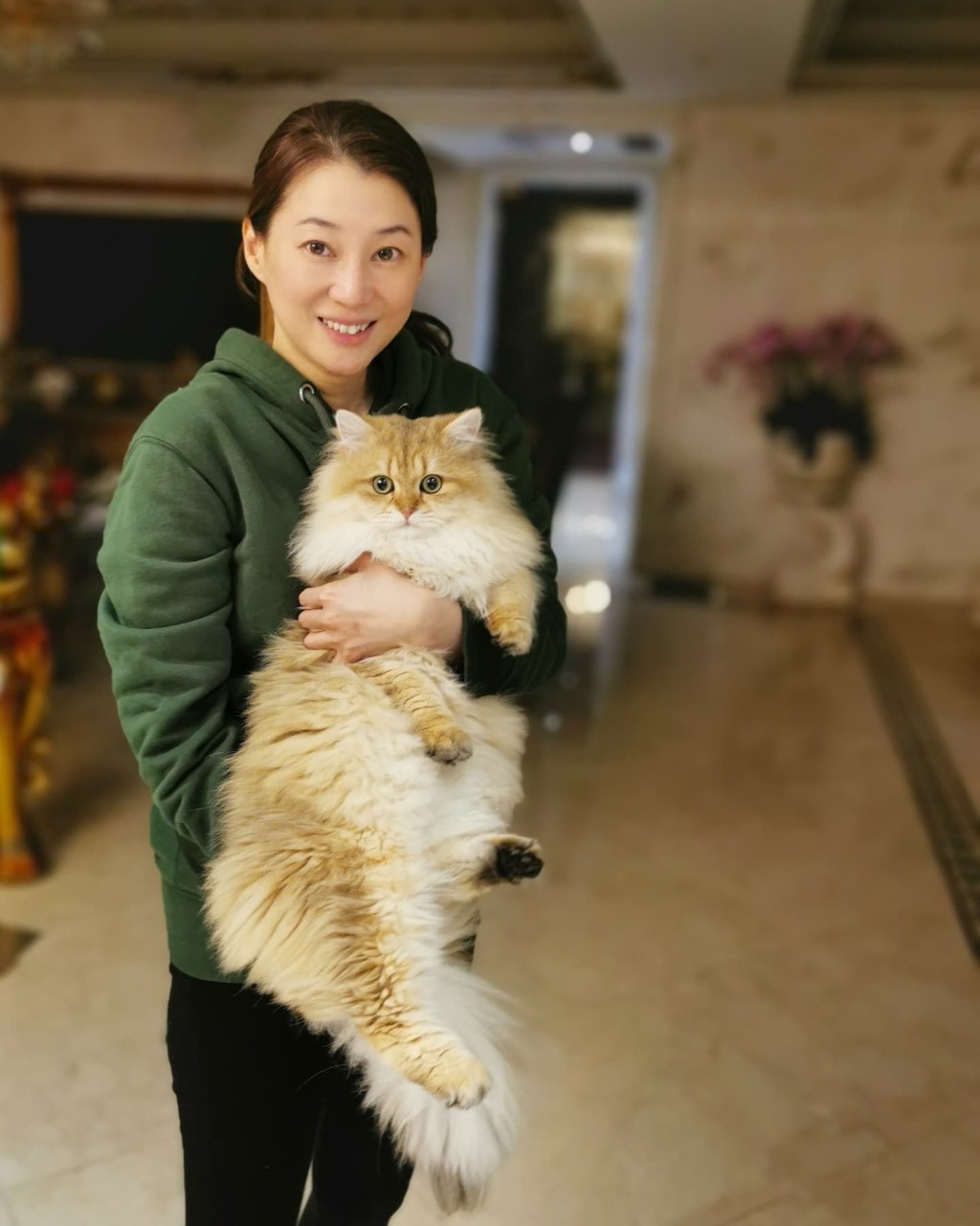 陳伶俐婚後居住於豪宅。