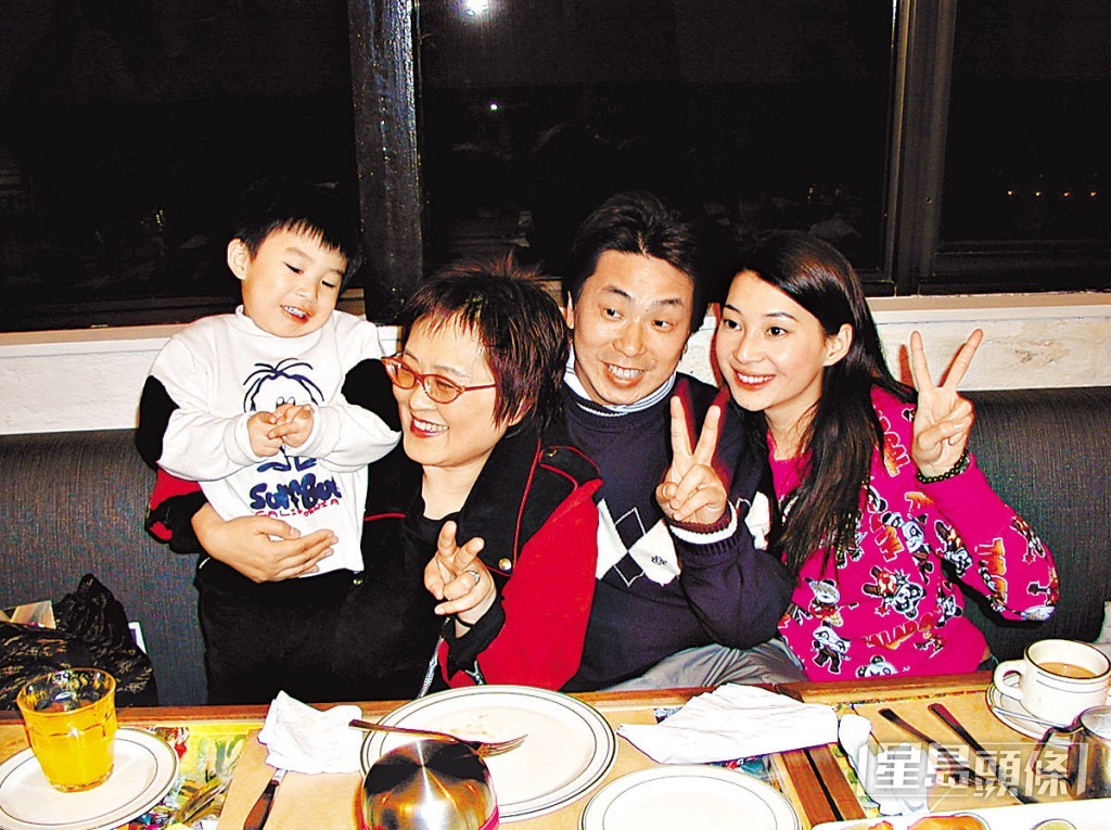 陳伶俐與林敏驄離婚後,曾被傳媒拍到見面,但過程中被指交流不多。