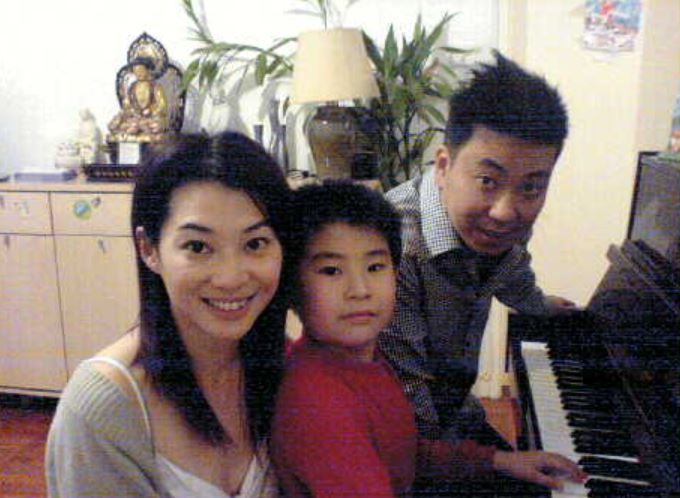 陳伶俐從兒子年幼時已開始悉心栽培。