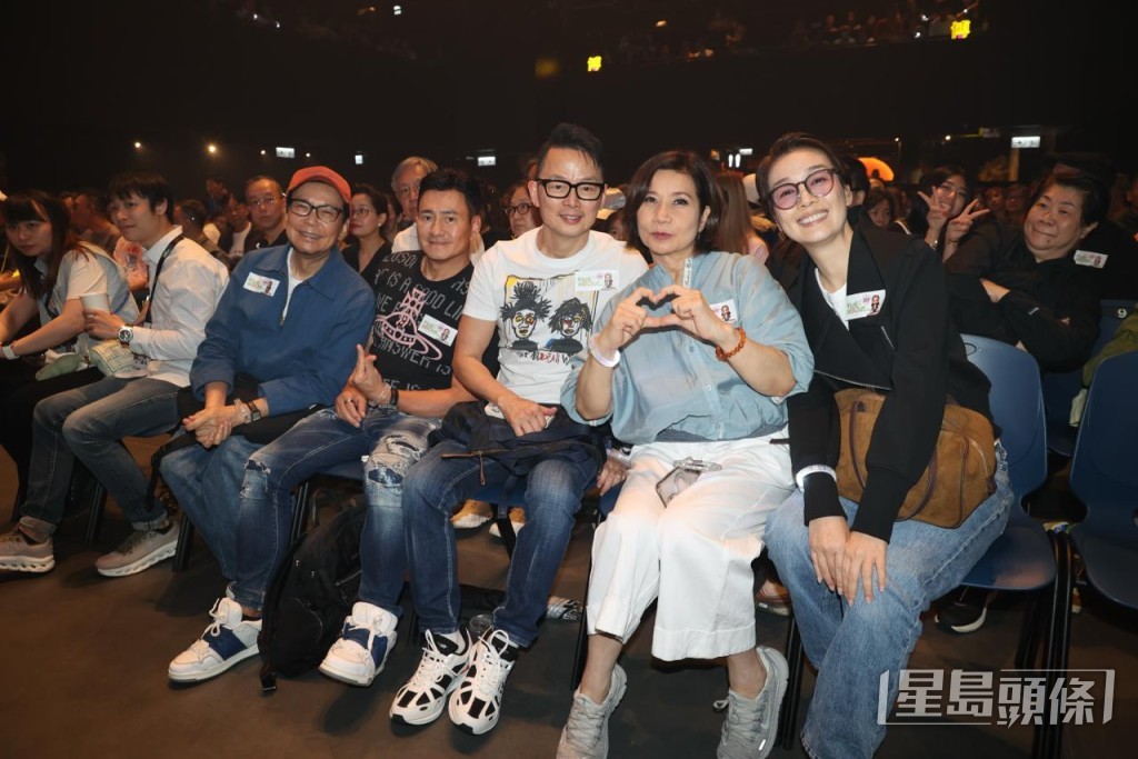 江美儀、韋綺姍及賈思樂等前來欣賞音樂會。