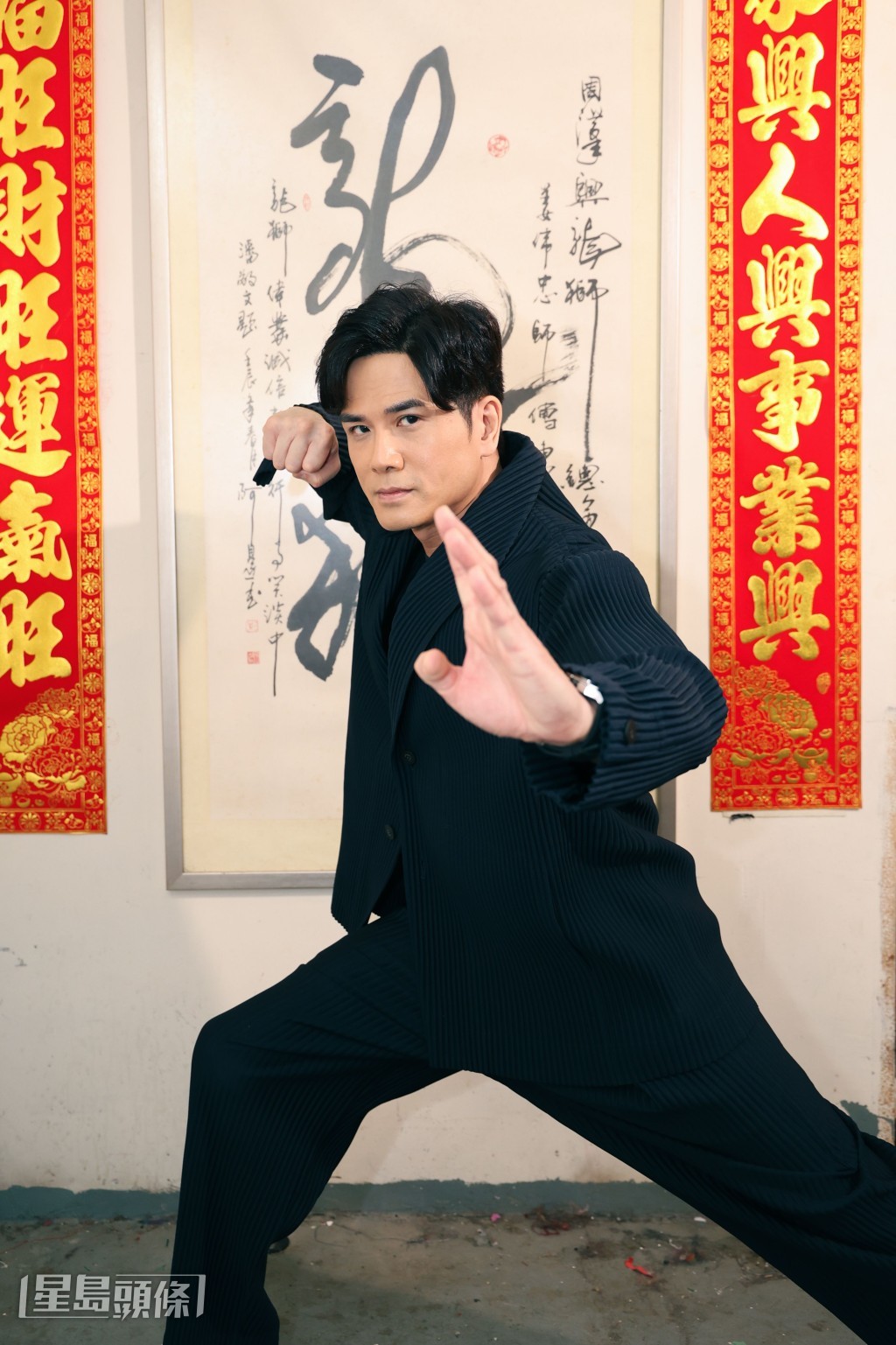 伍允龍為《無涯之約》擔任動作顧問。