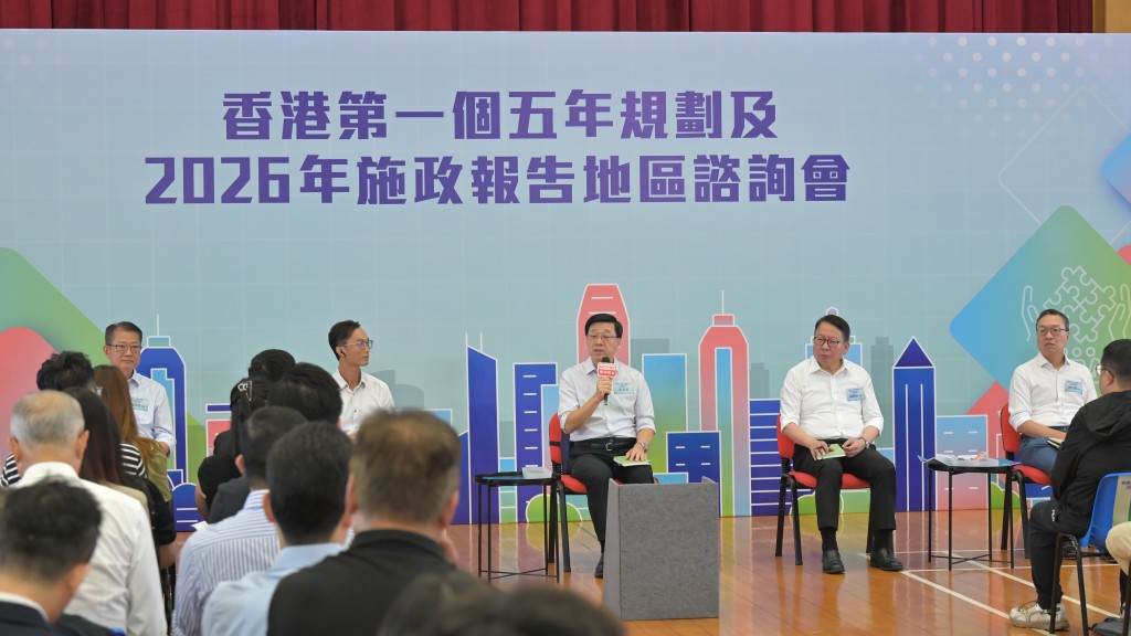 經濟數據亮麗與青年就業困境並存 探討畢業生求職難題