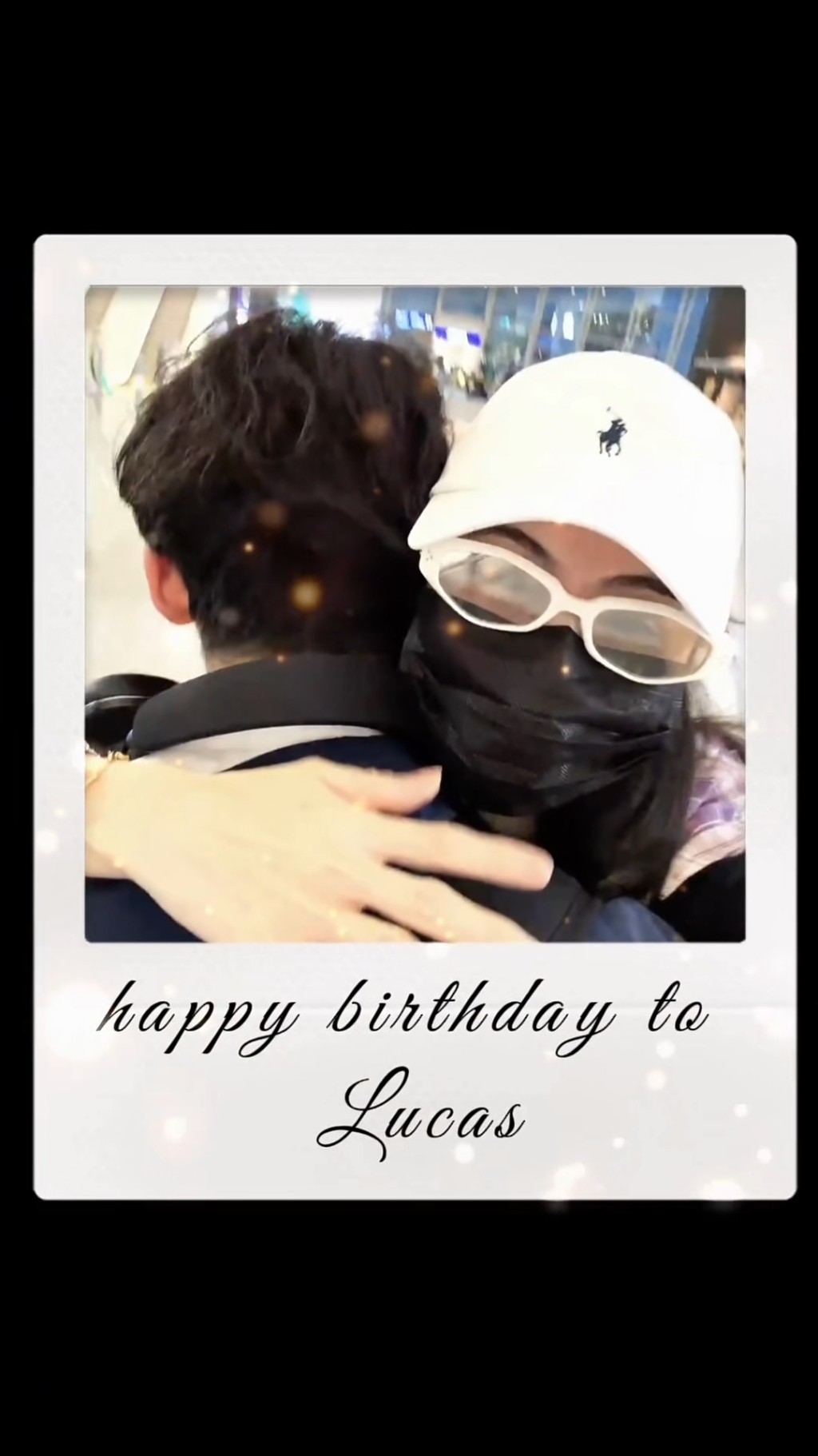 張柏芝擁抱大仔Lucas。