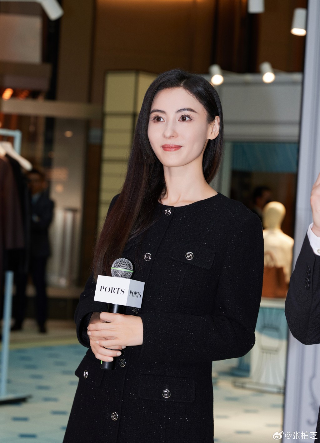 張柏芝復工後精神不錯,但身形似乎更瘦削。
