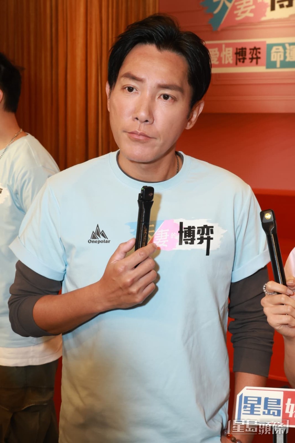 張頴康離巢後昨晚重返將軍澳電視城,出席《夫妻的博弈》宣傳。