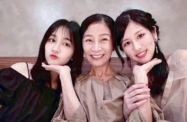 方文琳大女兒（右）預計明年結婚。網上圖片