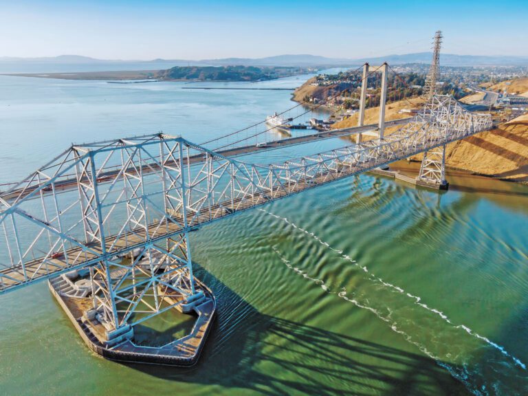 阿爾佛雷德尚帕紀念大橋（Alfred Zampa Memorial Bridge）本月將實施多次封路。Zenstratus - stock.adobe.com