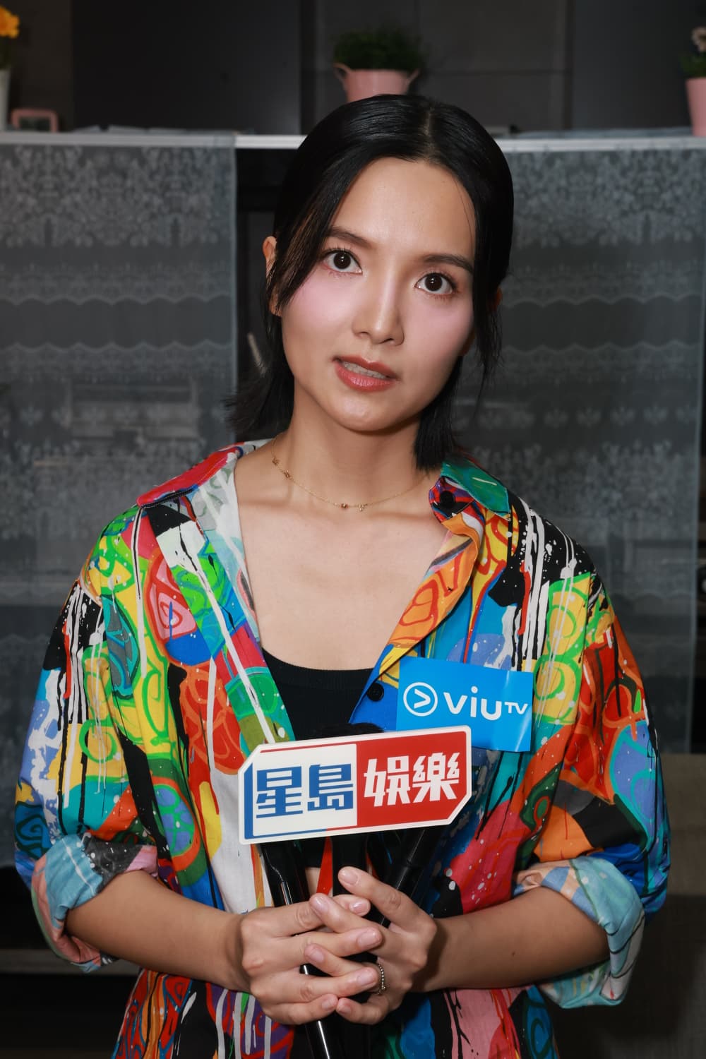 她平日喜歡親自下廚。