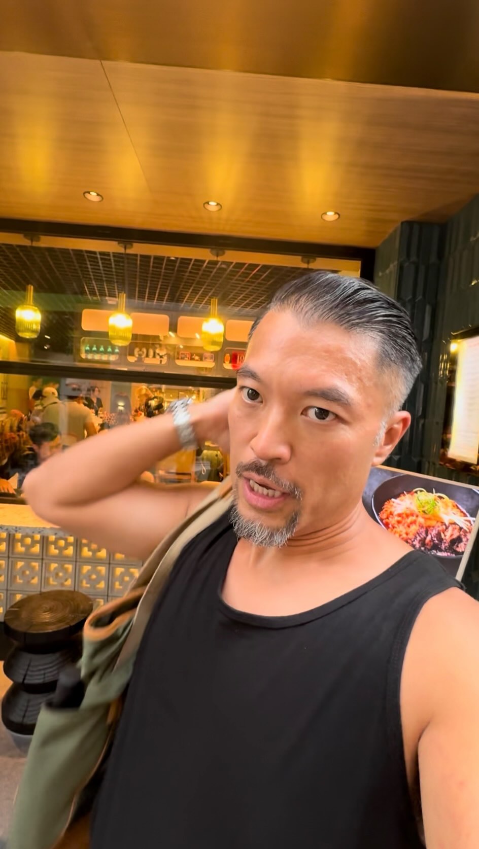 李凱賢近年簽約天下一藝人管理,積極向影視界發展。
