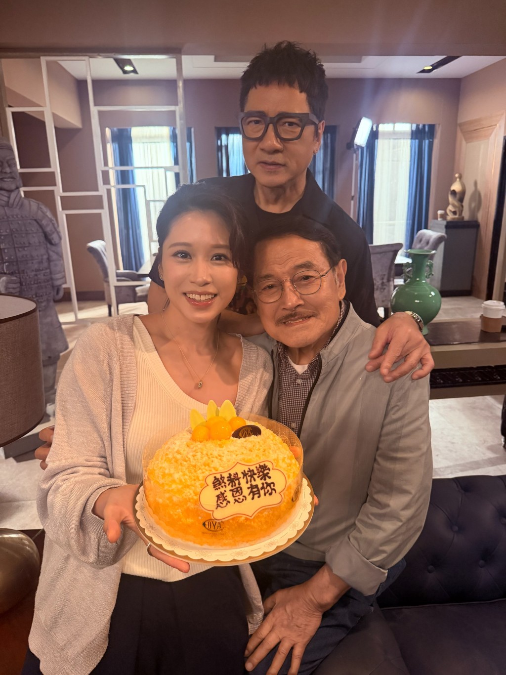 林凱恩與劇組前輩們相處融洽。