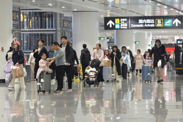 中國下月實施出入境新規　官媒反駁「閉關鎖國」觀點