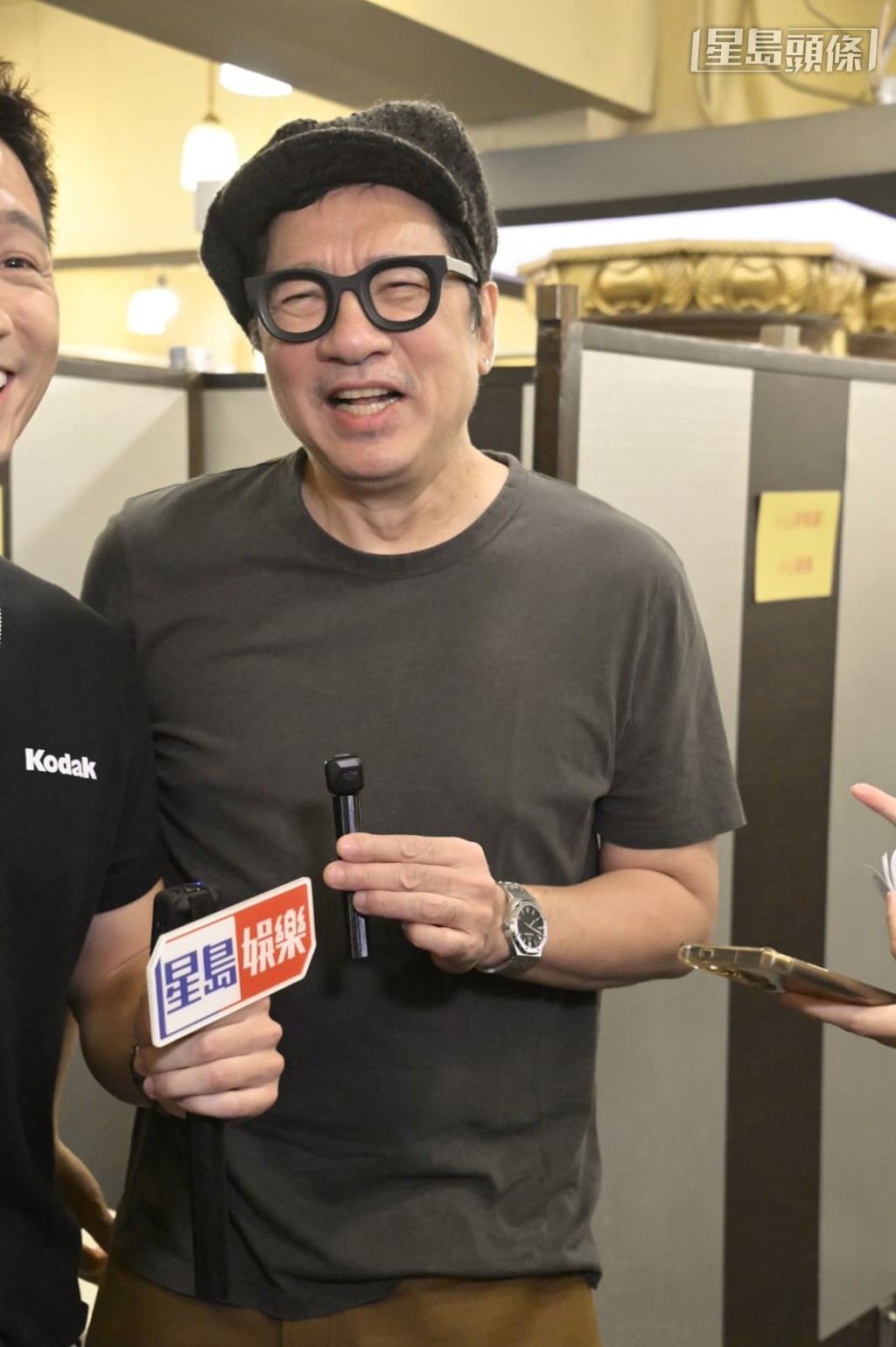 單立文笑談滕麗名取消關注林淑敏的不和傳聞。
