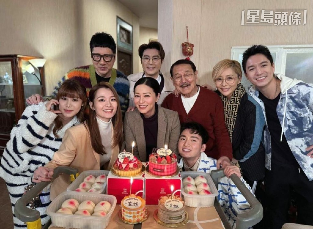 單立文總結《愛·回家》演員十年來關係良好。