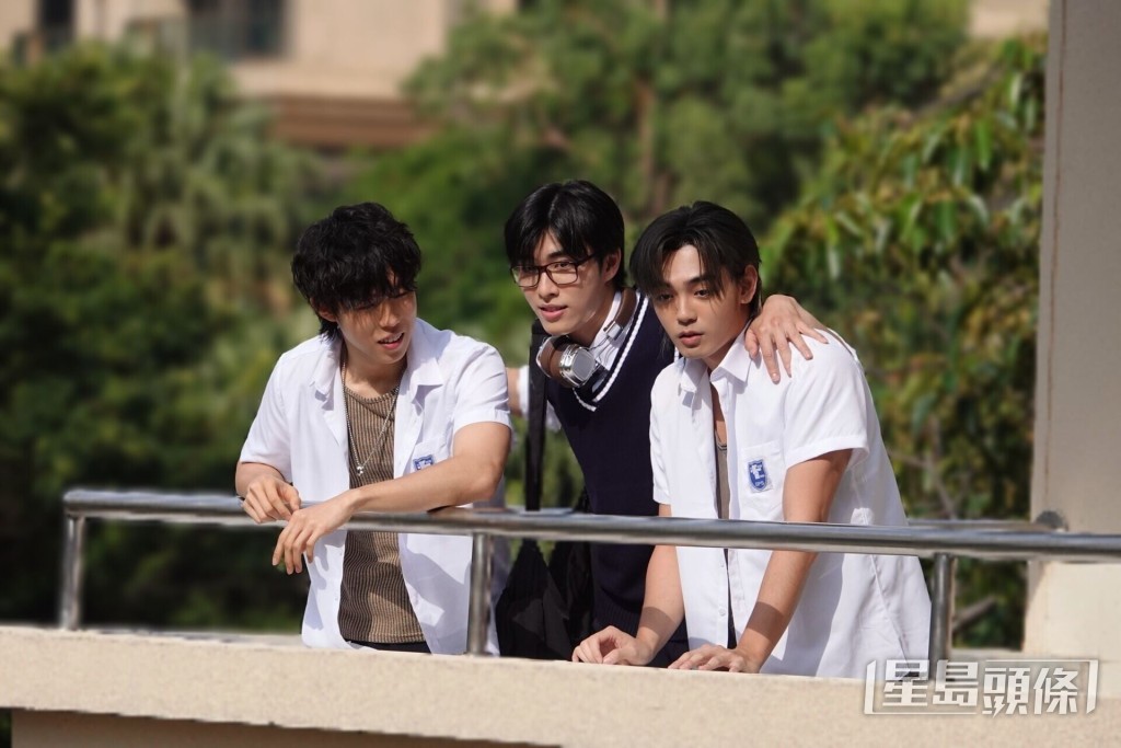 葉振弘與歐鎮灝曾一同在吳啟洋的單曲《來生不》MV中亮相。