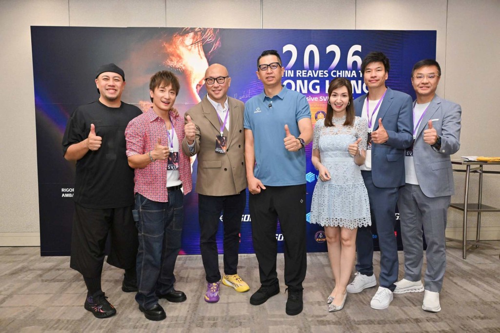 左起：司儀丘雨勤、方力申、Allen Chen、林晨耀、可宜及其丈夫鄭錦興等一同合照。