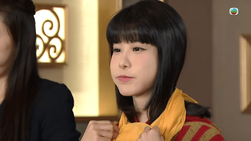 古佩玲在《愛·回家》中飾演「神婆June」。