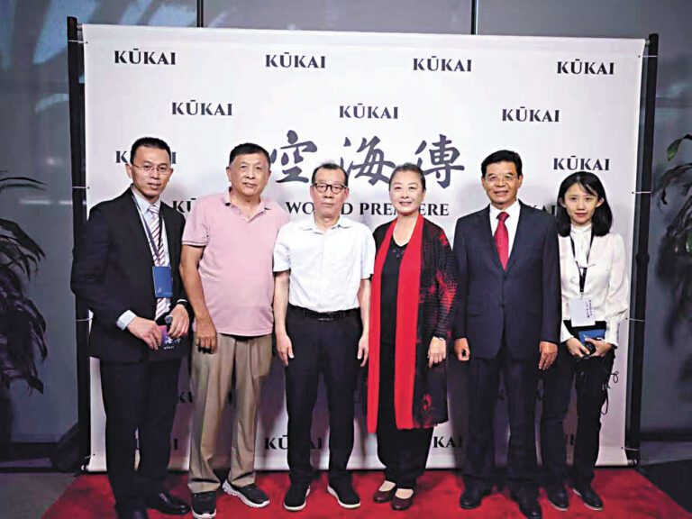 王太鈺（左3）與主創團隊及社團代表出席首映禮。主辦方提供