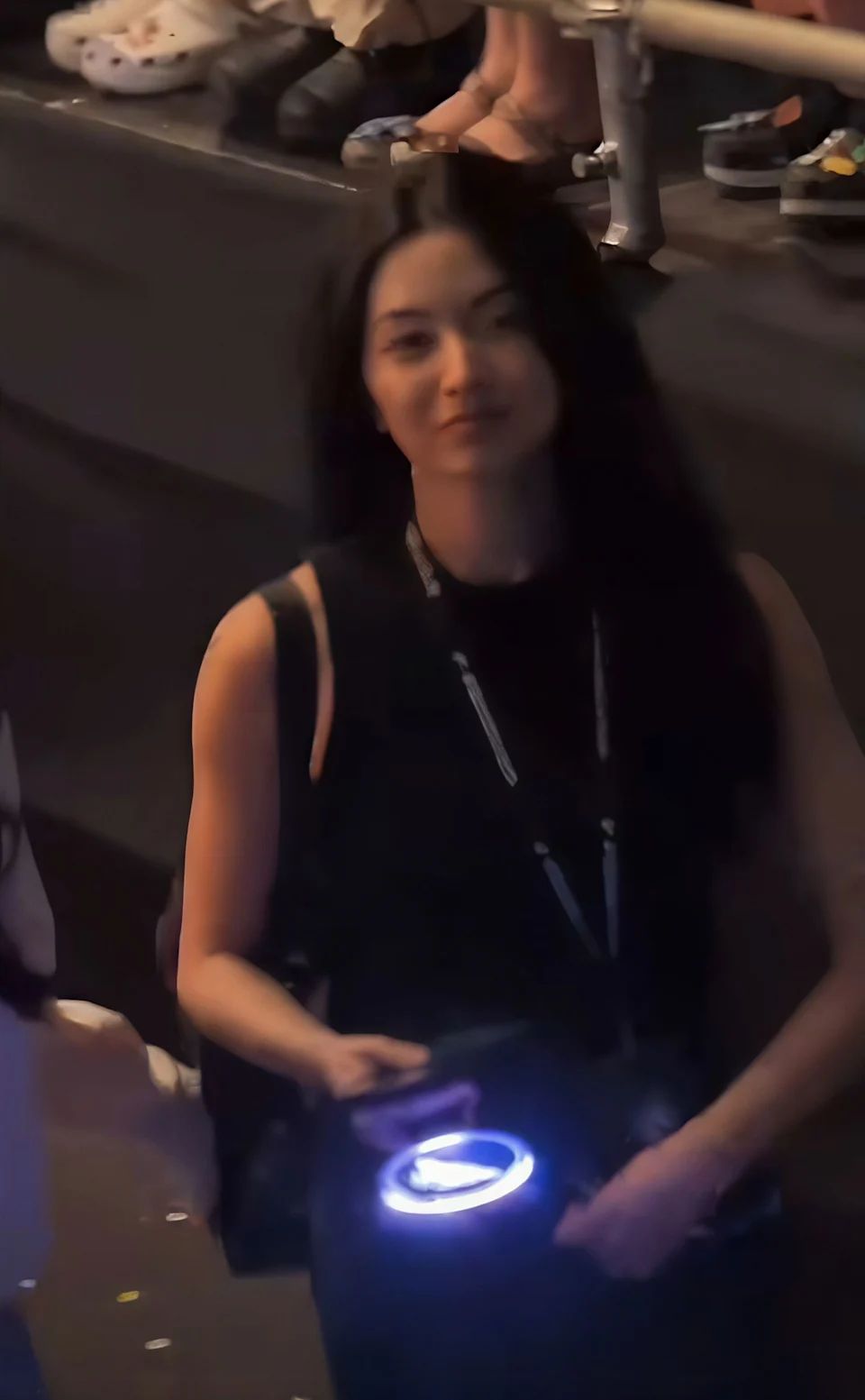 吳建豪的新婚日籍太太荒卷繪美，在F4的泰國演唱會現場被發現。
