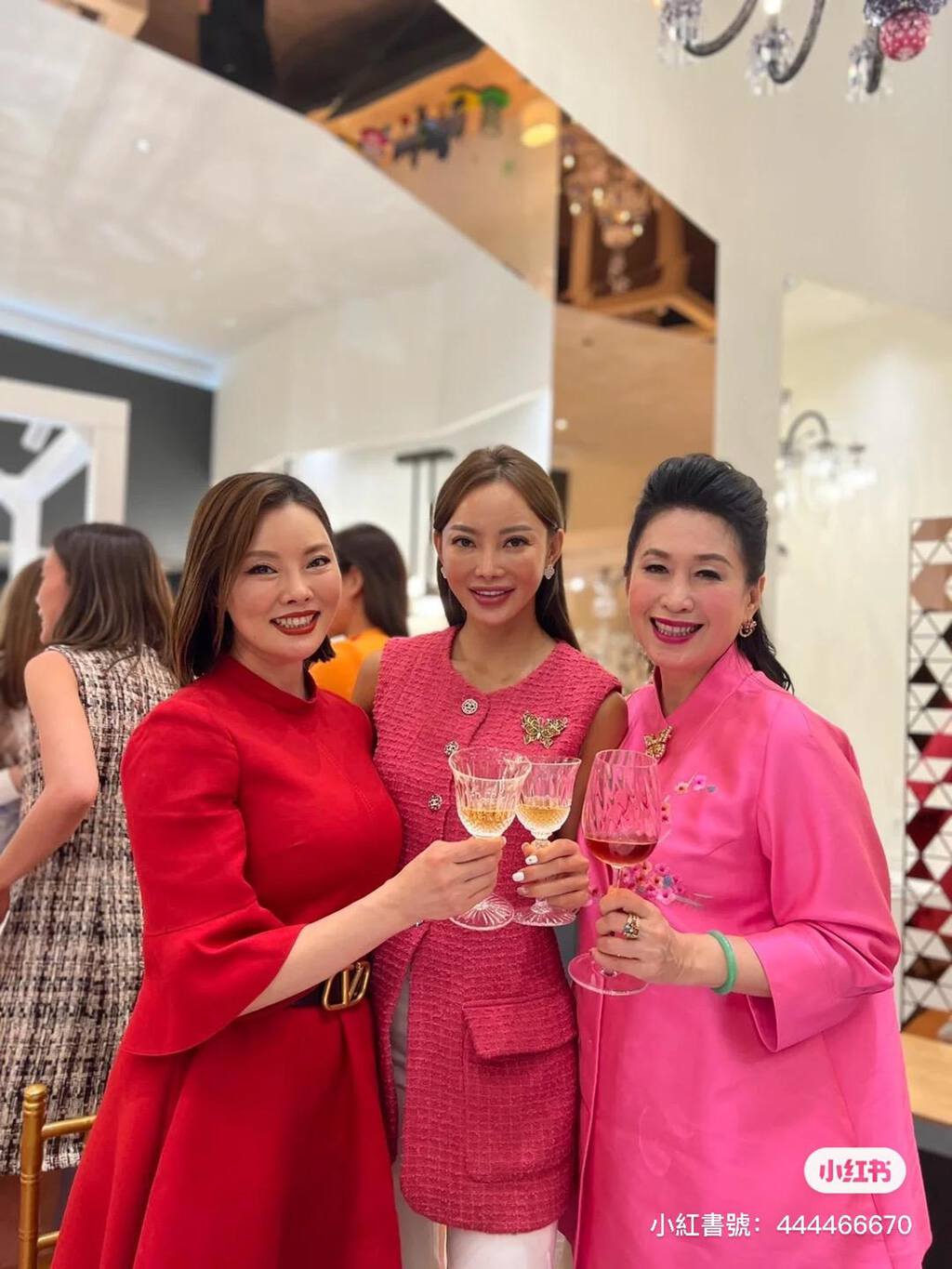 回復單身後，張利華據指在2019年成為「保險天后」王玉環的猛將，並專攻內地客源。